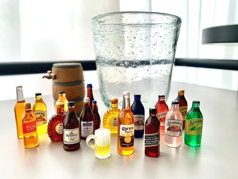 Chai rượu tí hon là gì?