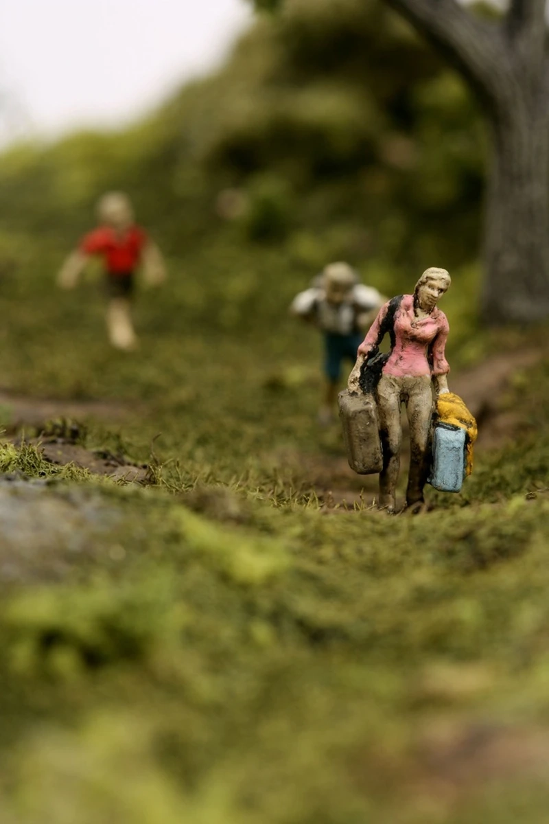 Mini thế giới sống động cuộc sống người tí hon mini