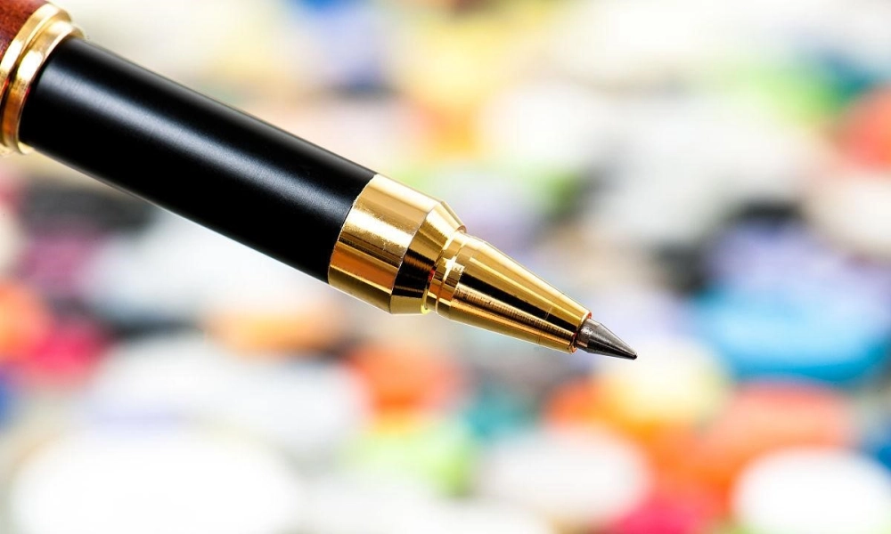 Cấu tạo đầu bút bi hiện lên đầy chân thực và rõ nét