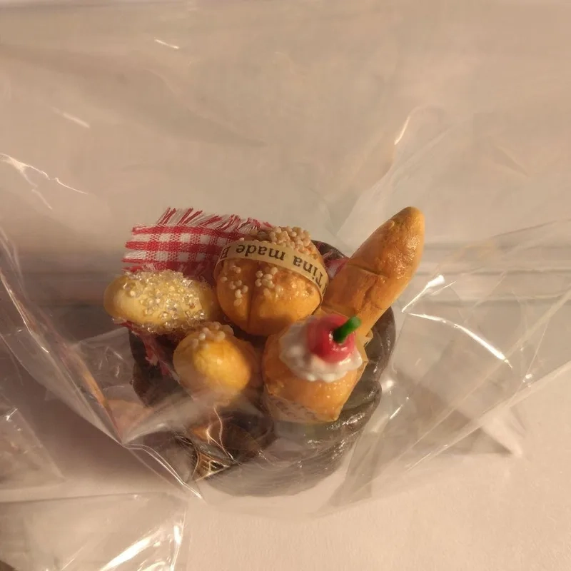 Bé thích mê đồ ăn vặt tí hon cute siêu xinh