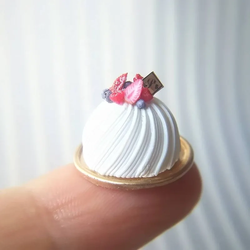 Tận hưởng niềm vui với bánh kem mini handmade