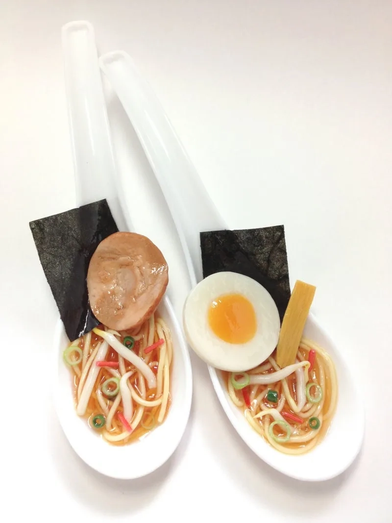 Tô điểm bàn tiệc với tô mì tí hon đầy màu sắc