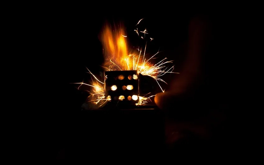 Bộ ảnh tia lửa bật lửa tổng hợp nhiều hiệu ứng độc đáo