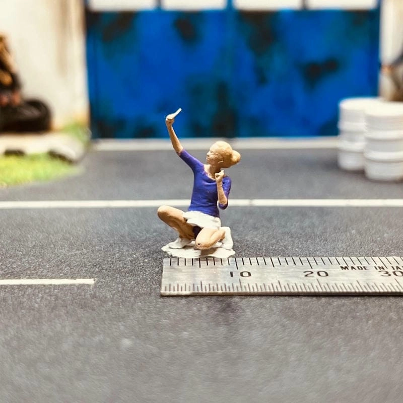 Mô hình người tí hon 1:64 giá rẻ phù hợp người mới chơi