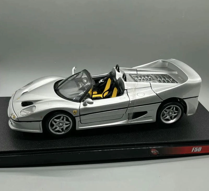 Bộ sưu tập mô hình siêu xe 1:18 đậm chất đam mê